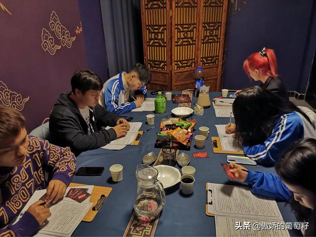 剧本杀隐藏着灰色产业（剧本杀存在着的行业乱象）-蓝图副业